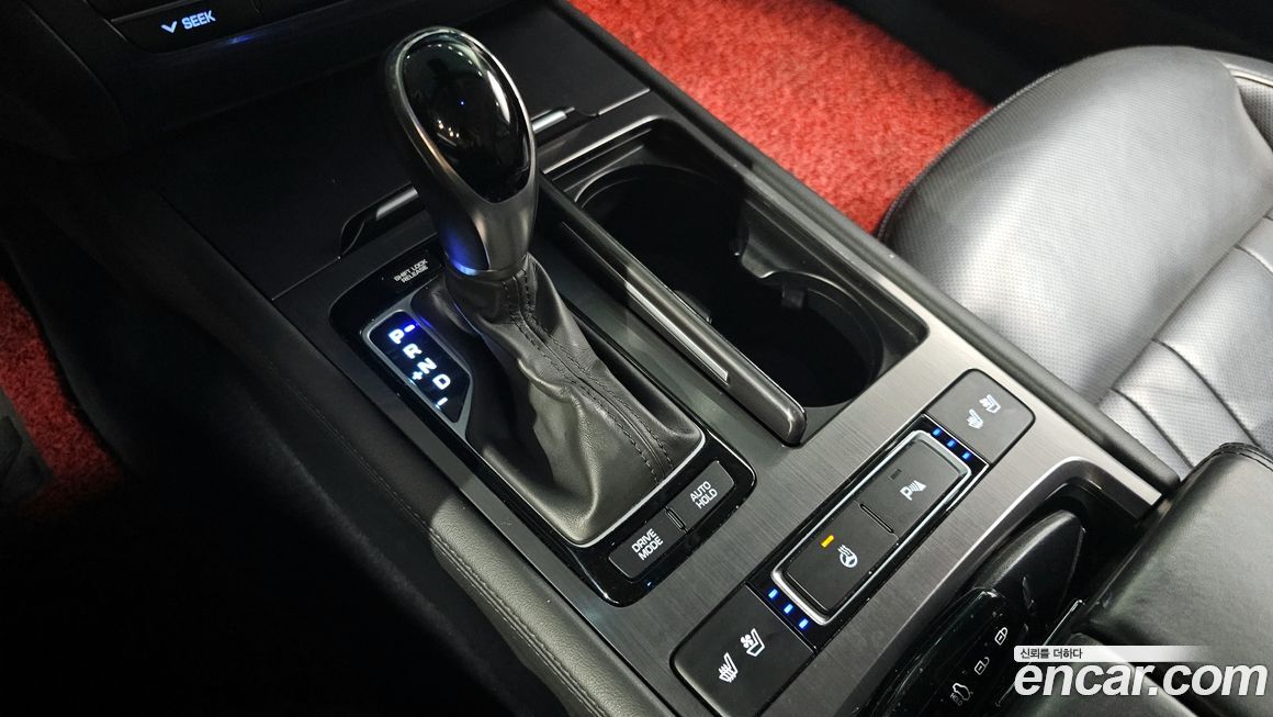 Hyundai Genesis 2015