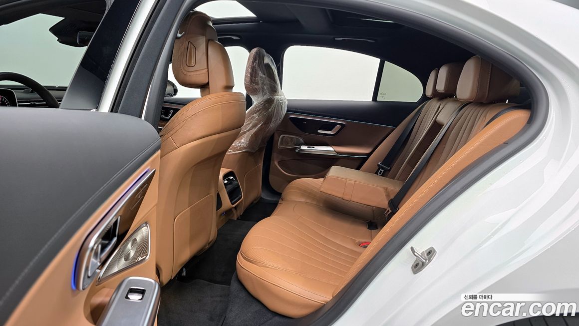 Mercedes-Benz E-Class 2025