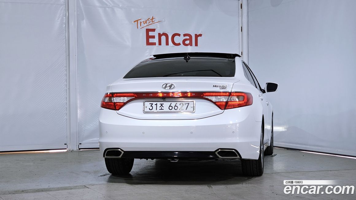 Hyundai Grandeur 2015