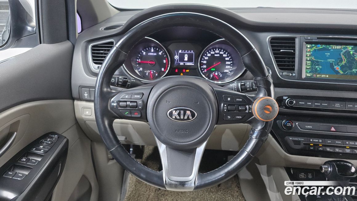 Kia Canival 2016
