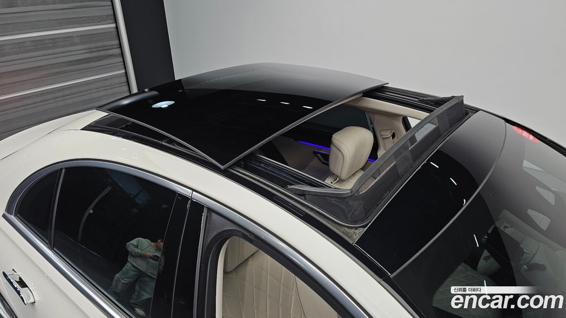 Mercedes-Benz S-Class 2023