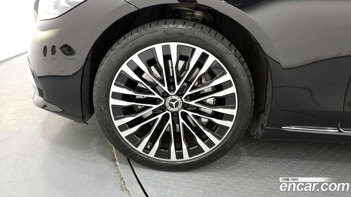 Mercedes-Benz S-Class 2022