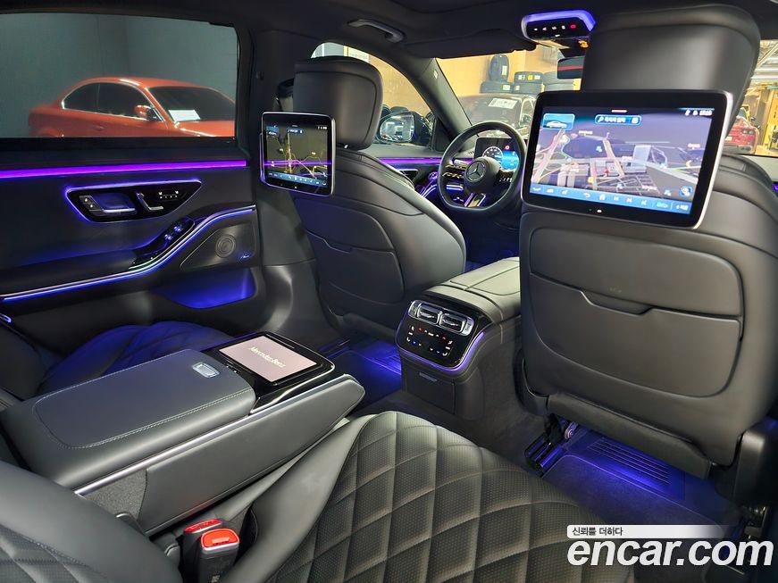 Mercedes-Benz S-Class 2024