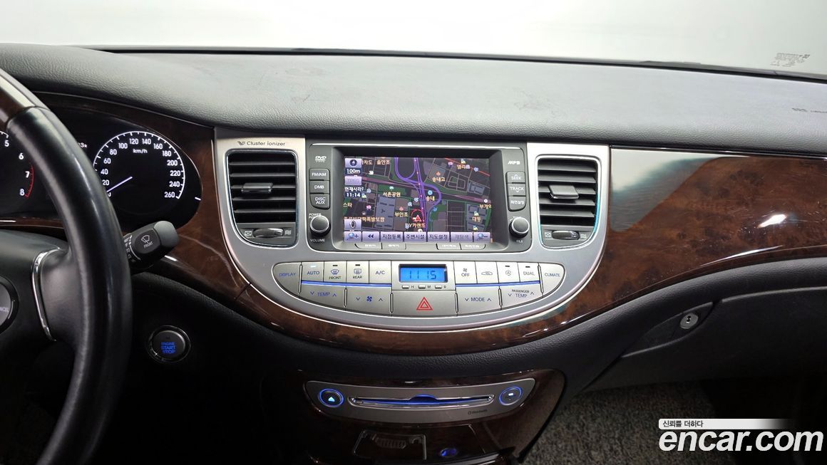 Hyundai Genesis 2010