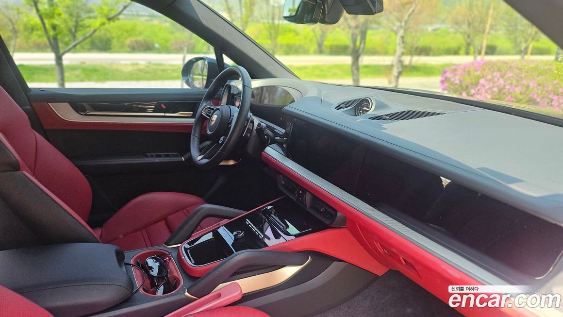 Porsche Cayenne 2025