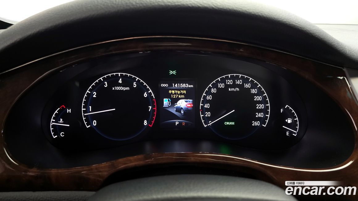 Hyundai Genesis 2010