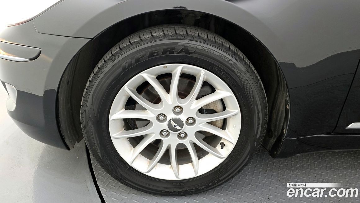 Hyundai Genesis 2010