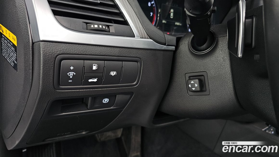 Hyundai Genesis 2015