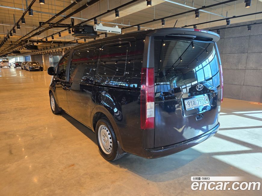 Hyundai Staria 2022