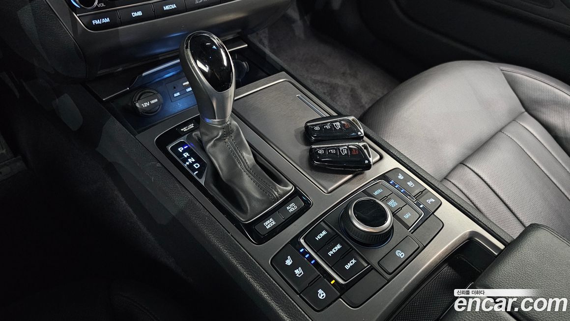 Hyundai Genesis 2015