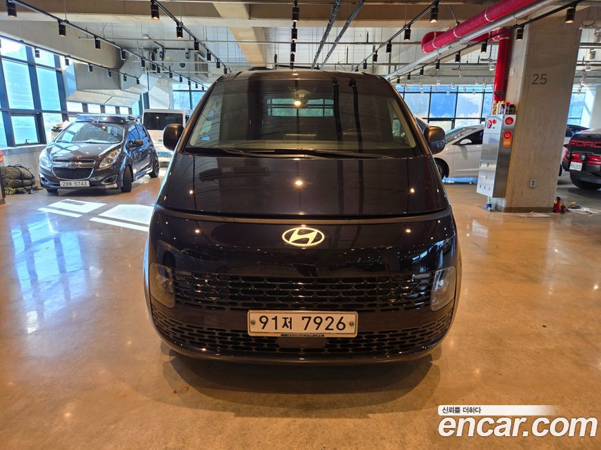 Hyundai Staria 2022