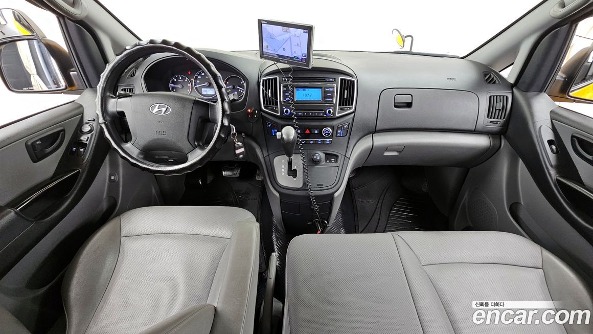 Hyundai Starex 2019