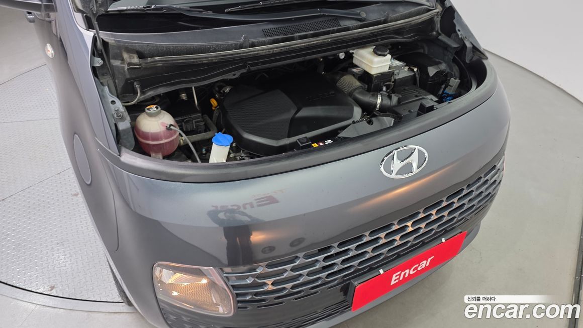 Hyundai Staria 2022