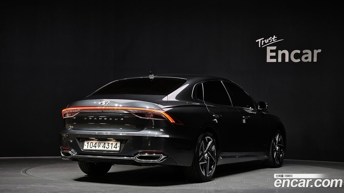 Hyundai Grandeur 2020