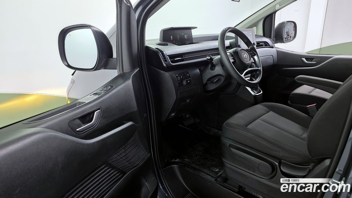 Hyundai Staria 2022