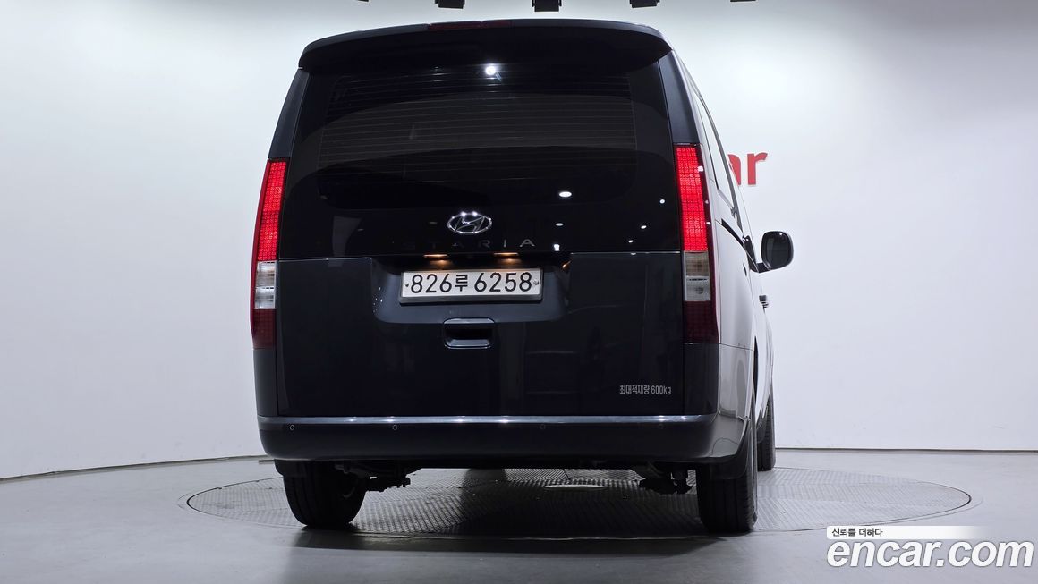 Hyundai Staria 2022