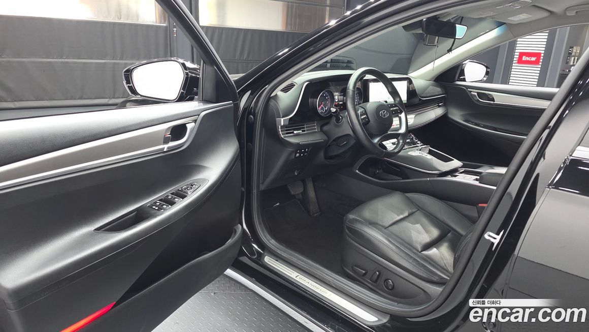 Hyundai Grandeur 2020