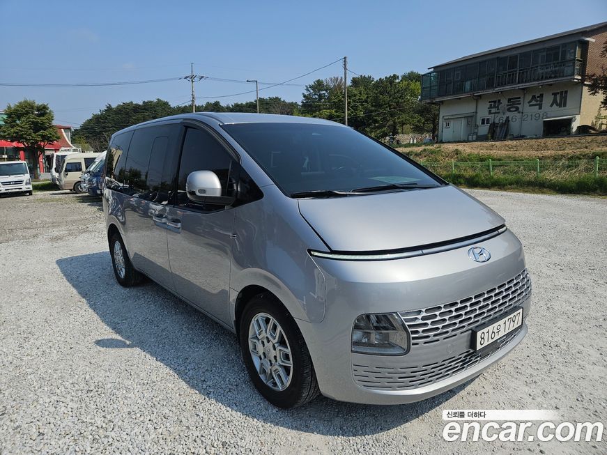 Hyundai Staria 2023
