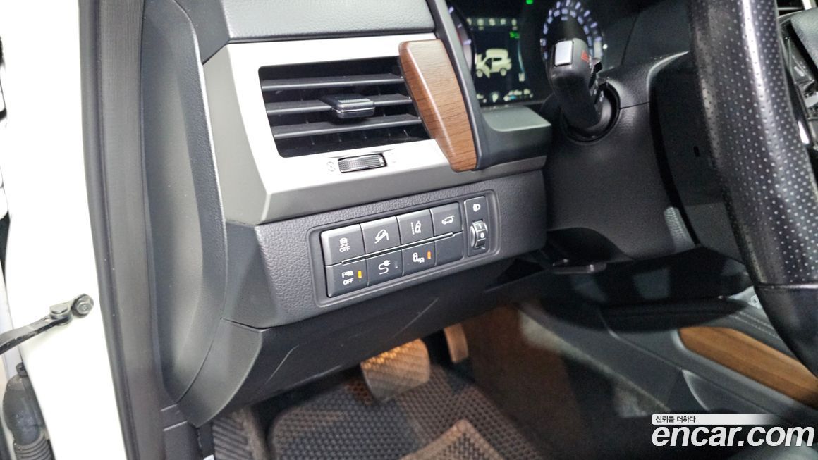 KG_Mobility_Ssangyong Rexton 2018