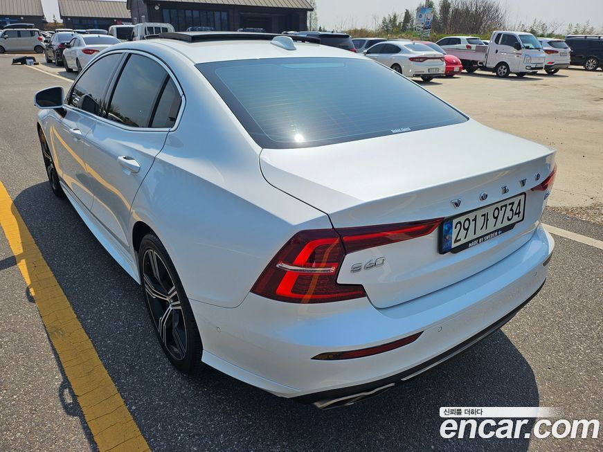 Volvo S60 2021