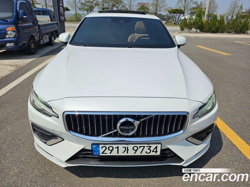 Volvo S60 2021