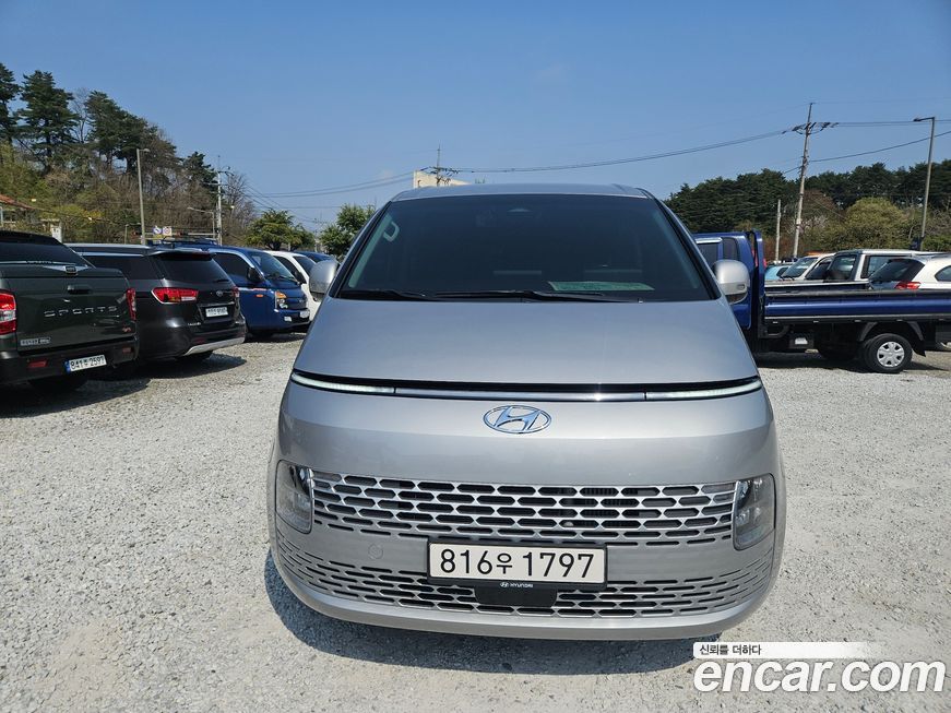 Hyundai Staria 2023