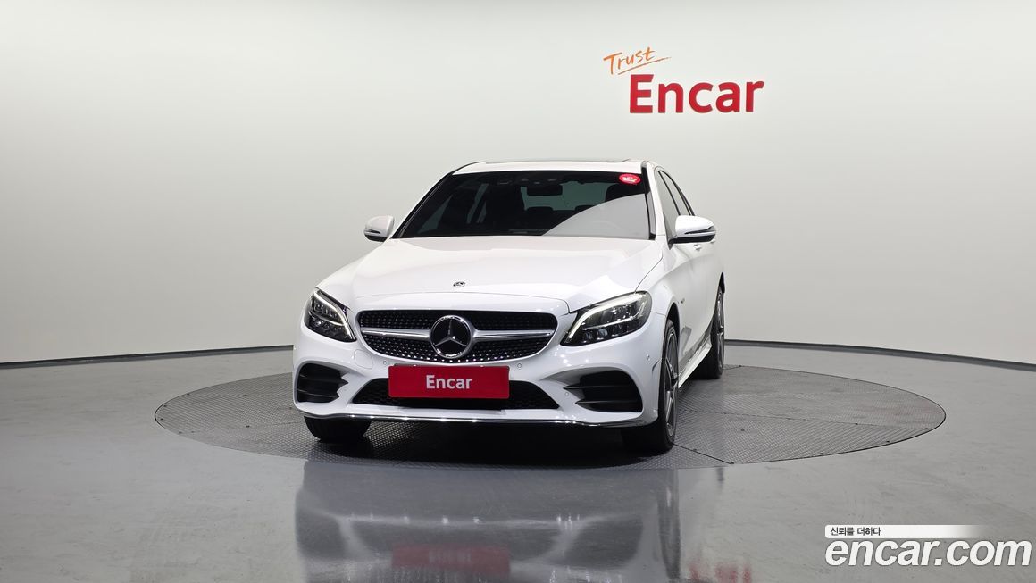 Mercedes-Benz C-Class 2020