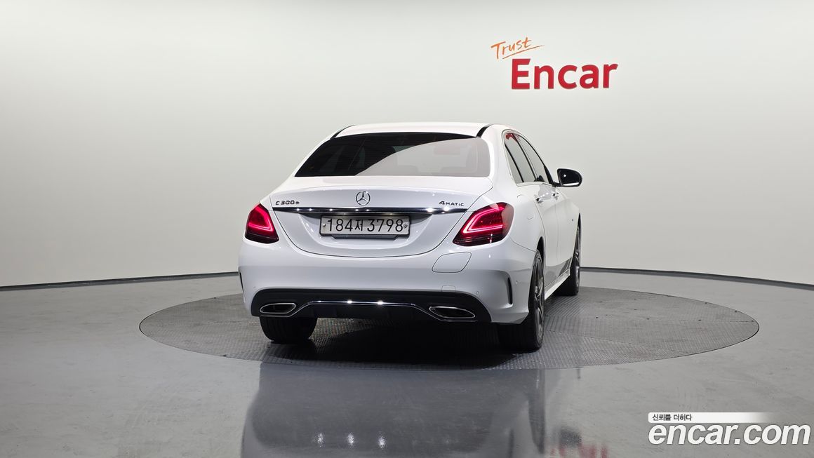 Mercedes-Benz C-Class 2020