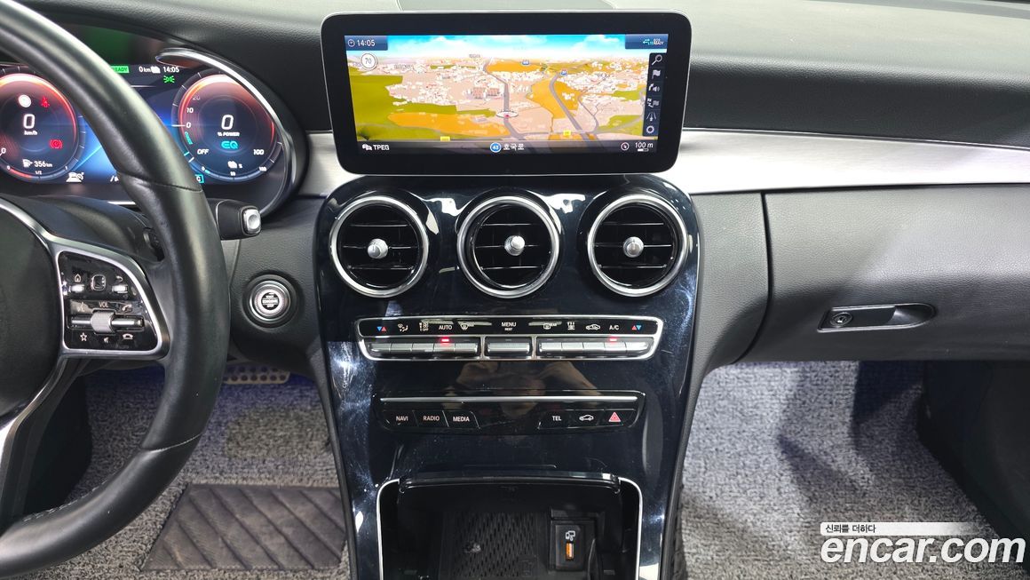 Mercedes-Benz C-Class 2020