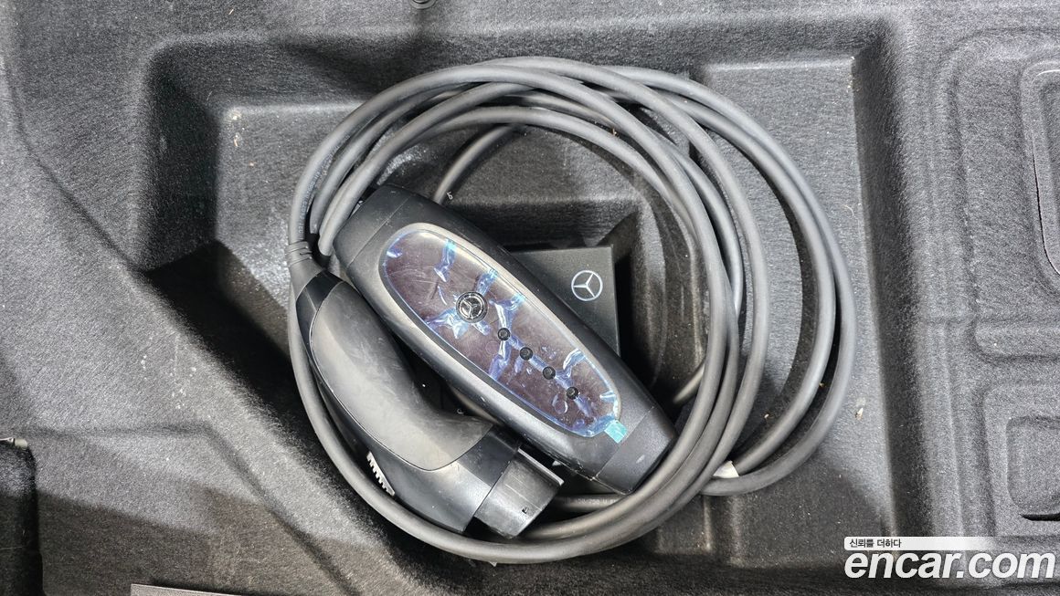 Mercedes-Benz C-Class 2020