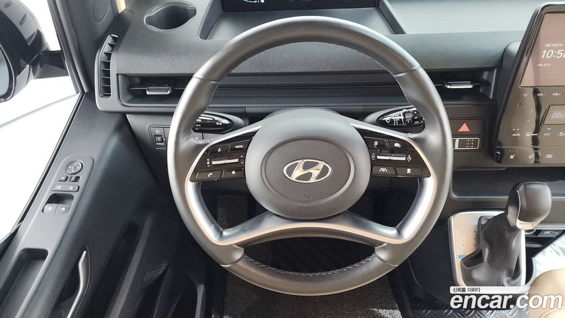 Hyundai Staria 2022