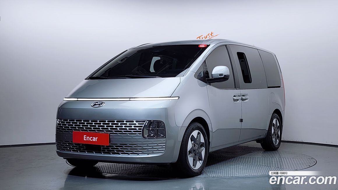 Hyundai Staria 2022