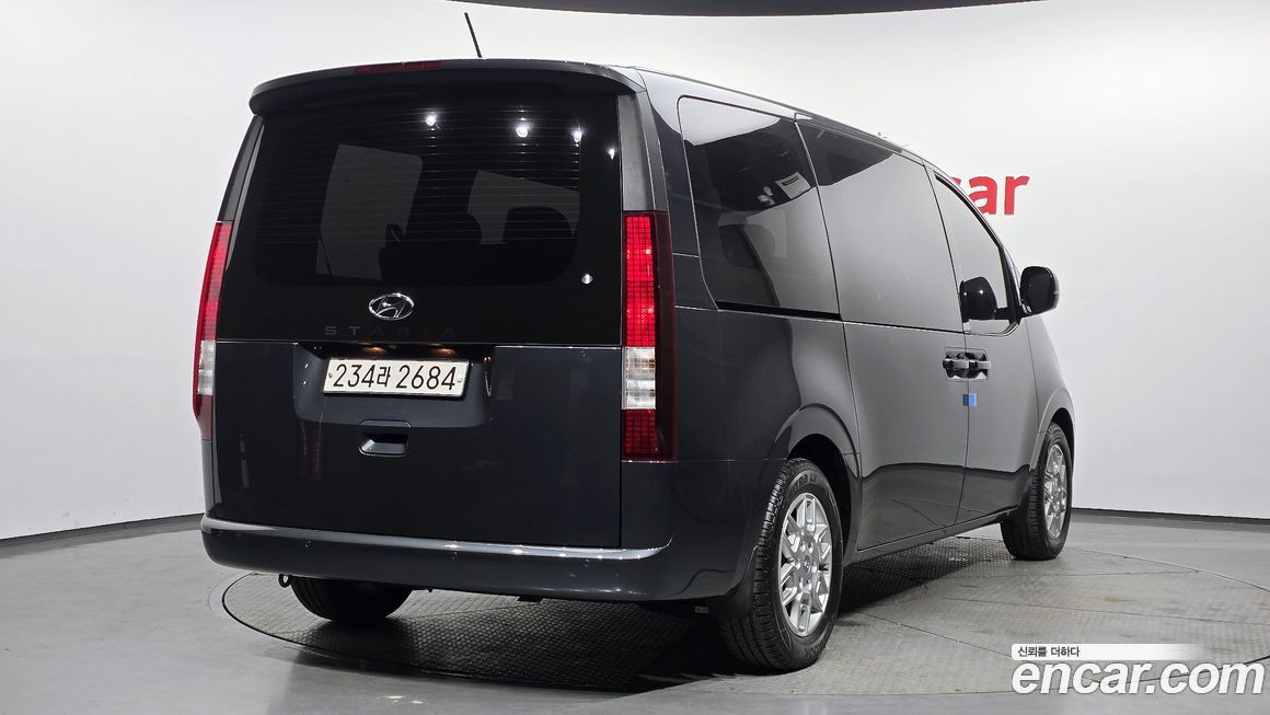 Hyundai Staria 2022
