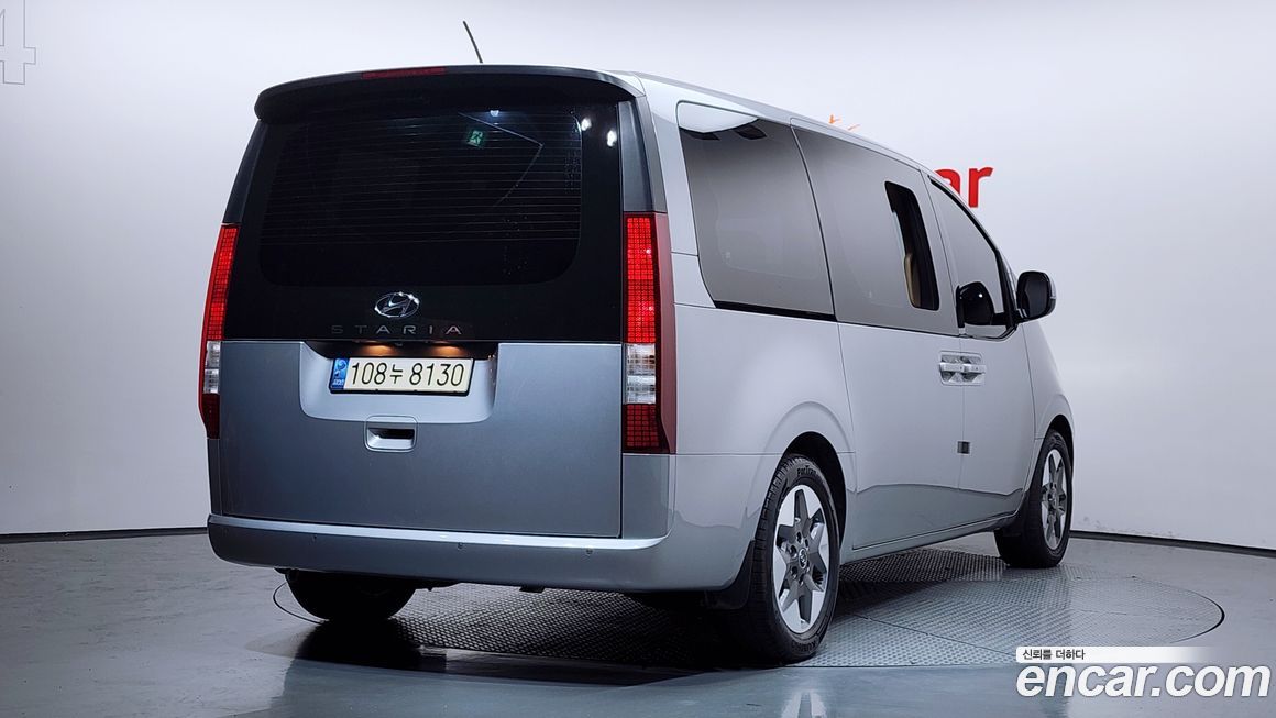 Hyundai Staria 2022