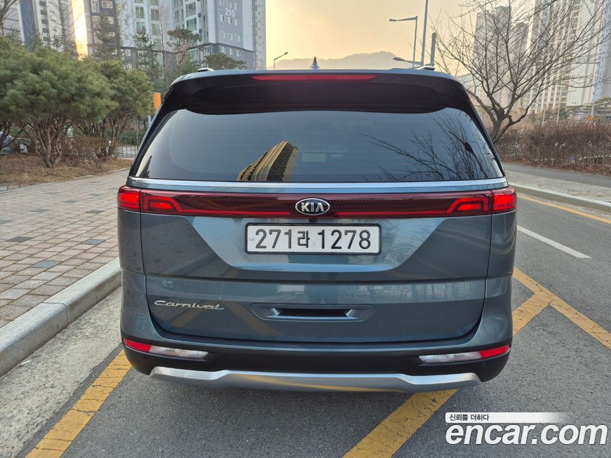 Kia Canival 2021