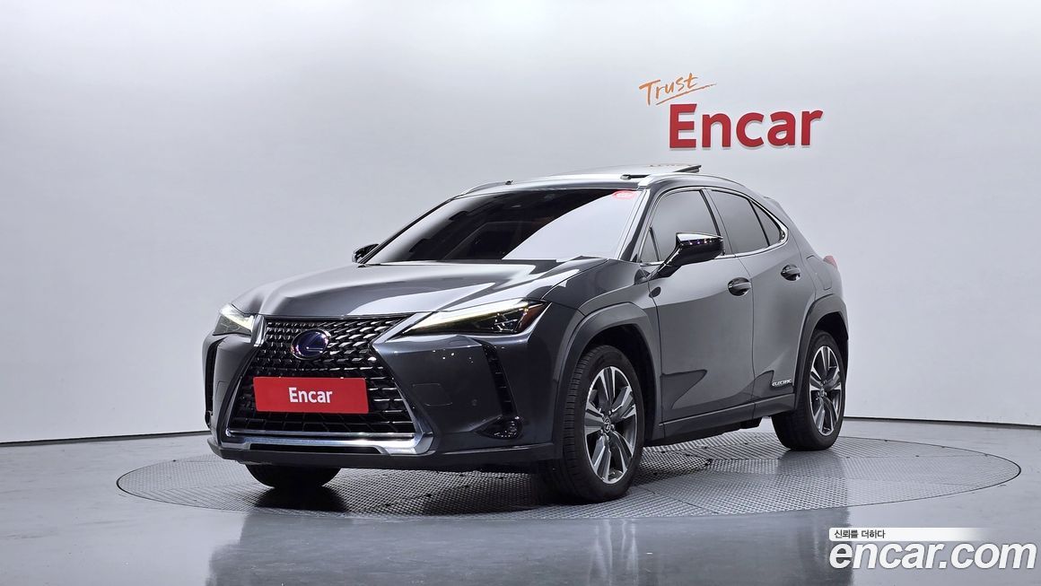 Lexus UX 2022