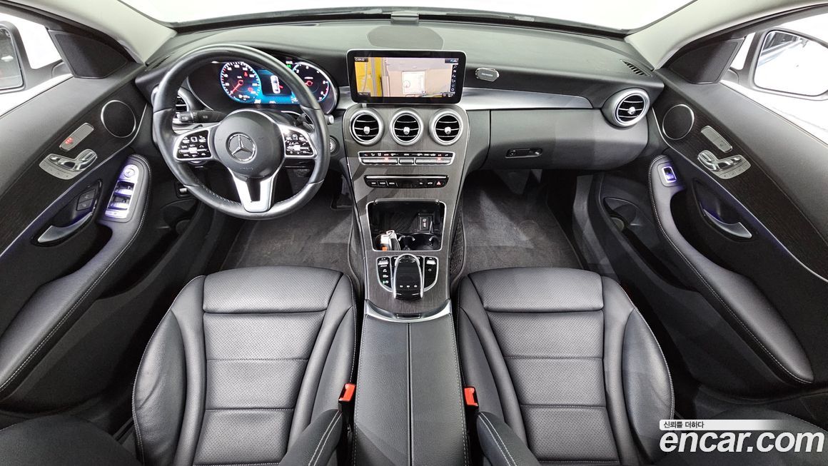 Mercedes-Benz C-Class 2021