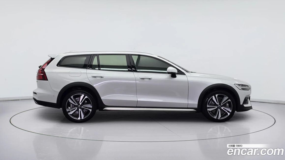 Volvo V60 2021