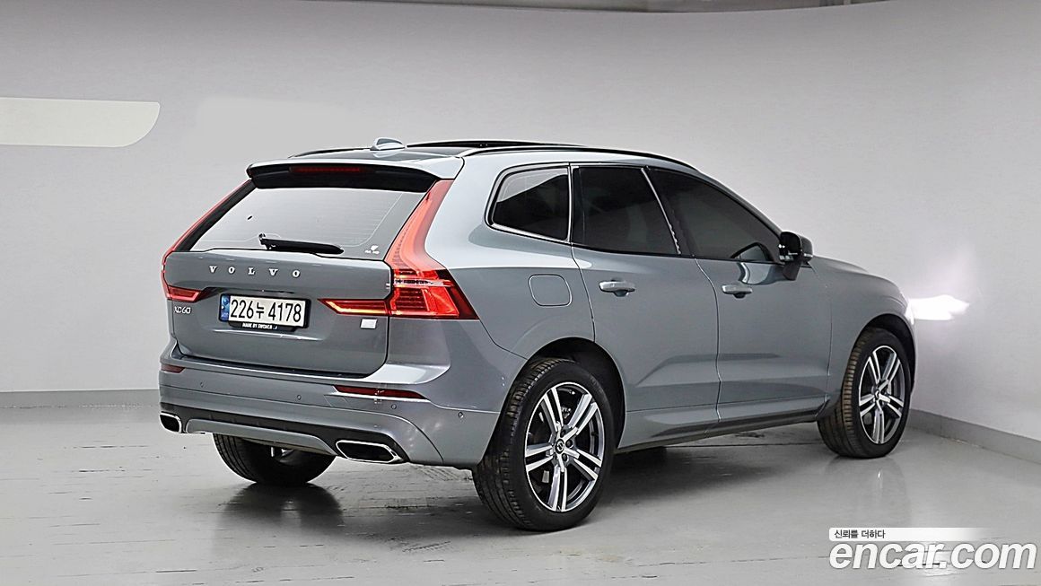 Volvo XC60 2021