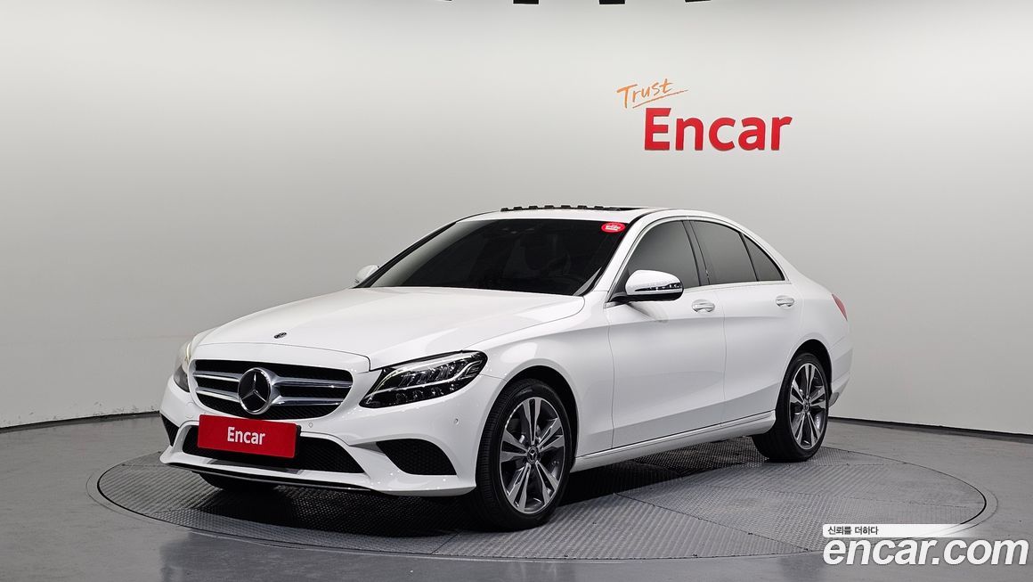 Mercedes-Benz C-Class 2021