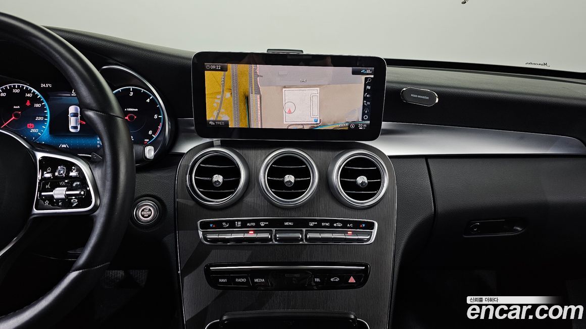 Mercedes-Benz C-Class 2021