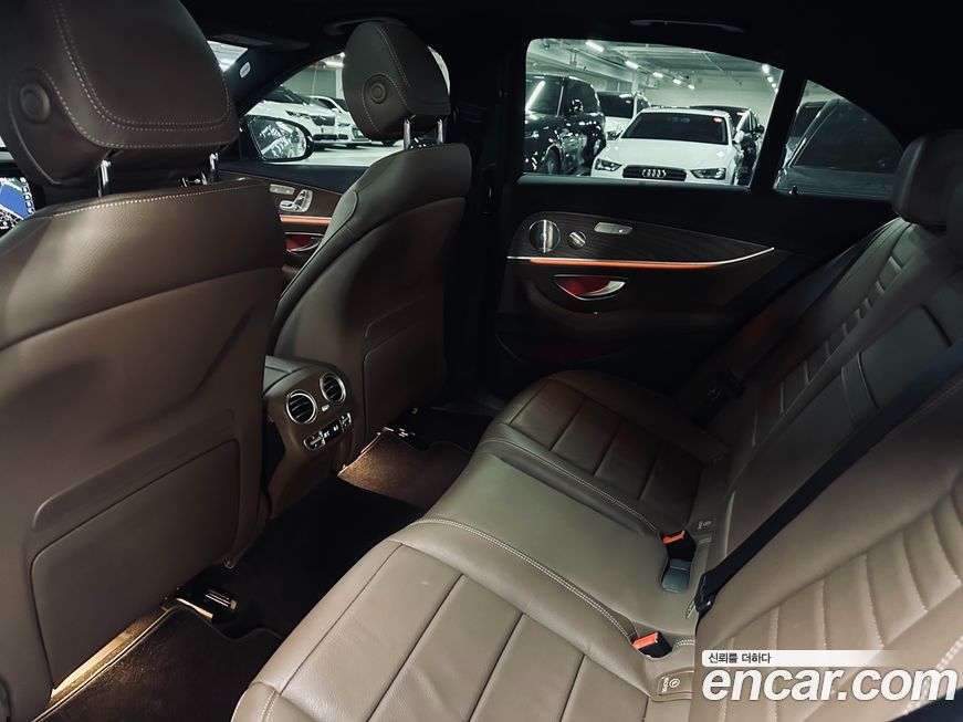 Mercedes-Benz E-Class 2021