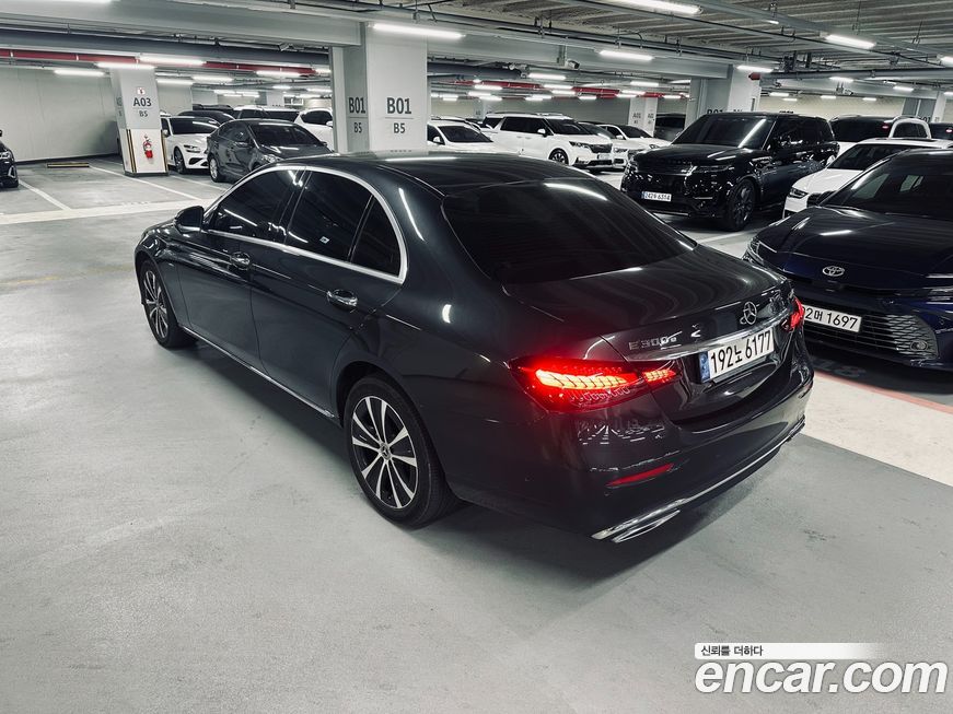 Mercedes-Benz E-Class 2021