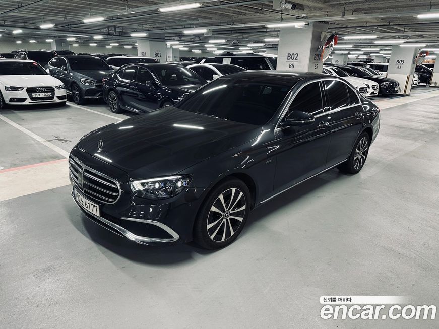 Mercedes-Benz E-Class 2021