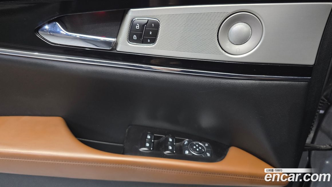 Lincoln Nautilus 2023