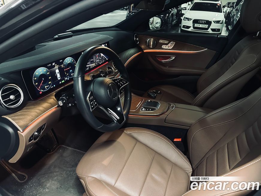 Mercedes-Benz E-Class 2021