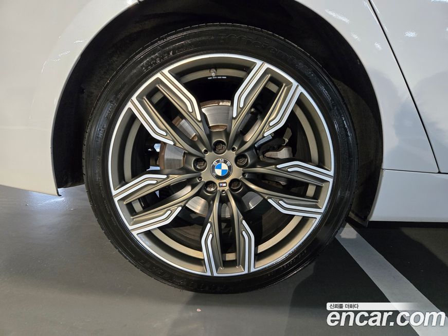 BMW Gran Turismo 2019