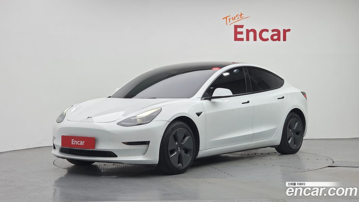 Tesla Model 3 2022