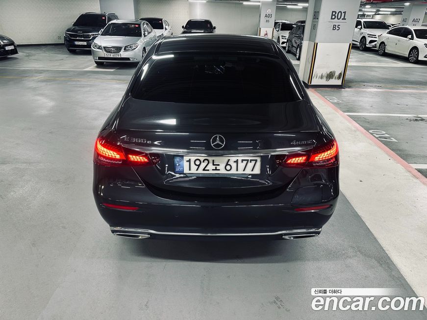 Mercedes-Benz E-Class 2021