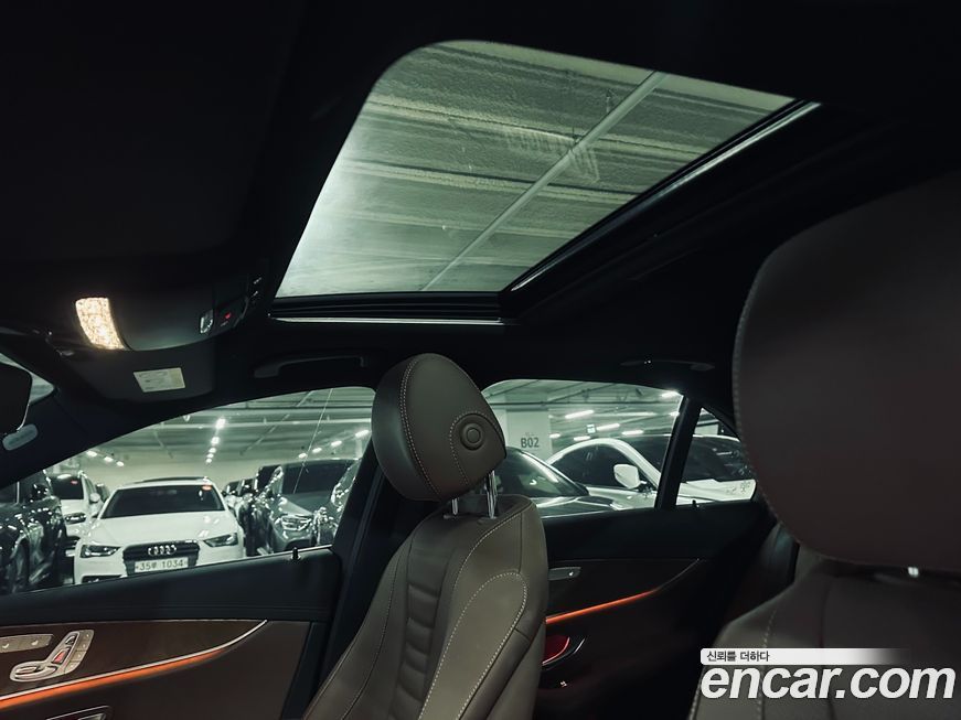 Mercedes-Benz E-Class 2021